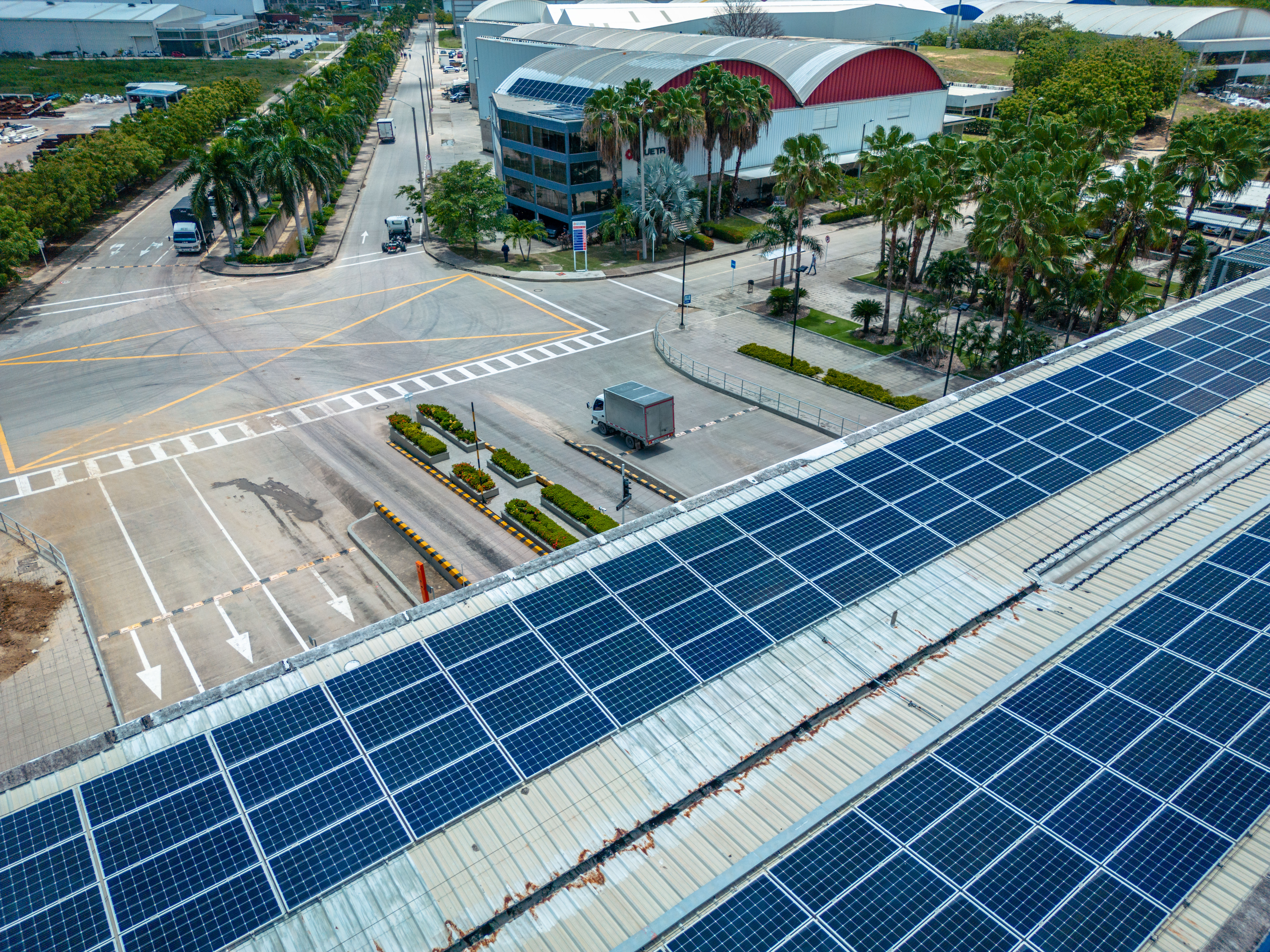 Energía estable, con un nivel de tensión de 34.5Kv.